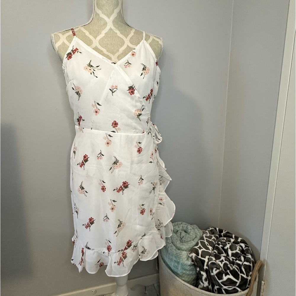 HOLLISTER WRAP DRESS